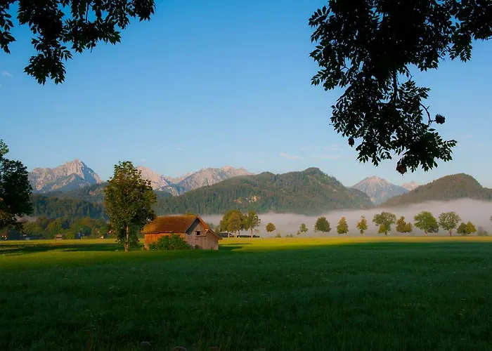 Dreimaederlhaus Am Berg Appartamento *
