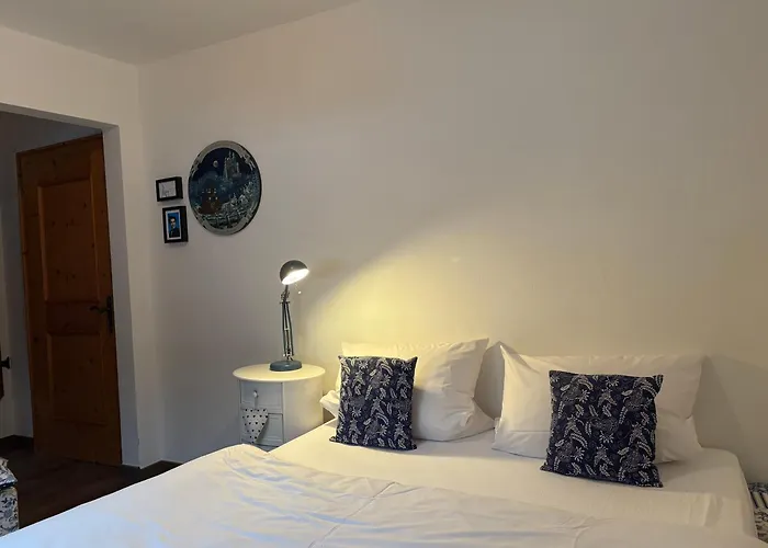 Dreimaederlhaus Am Berg Appartamento