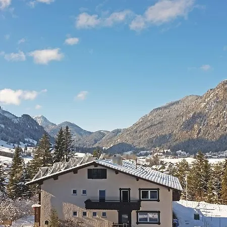 Dreimaederlhaus Am Berg アパート *