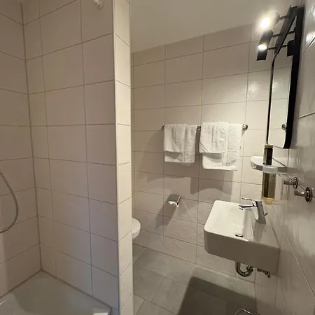 Apartment Dreimaederlhaus Am Berg *