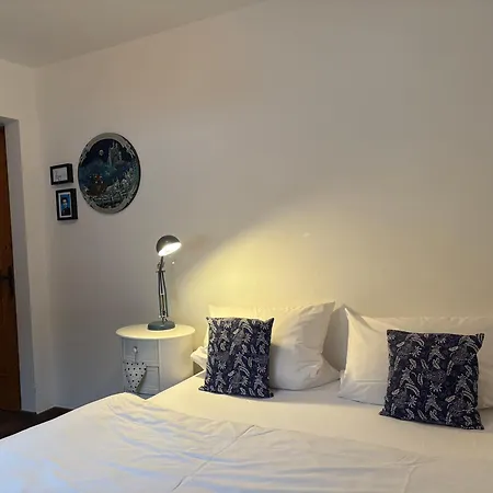 Dreimaederlhaus Am Berg Apartment