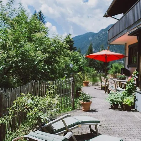 Dreimaederlhaus Am Berg Pfronten
