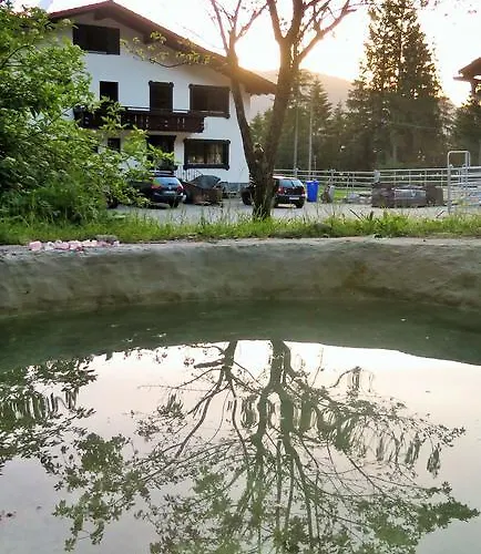 Dreimaederlhaus Am Berg * Pfronten